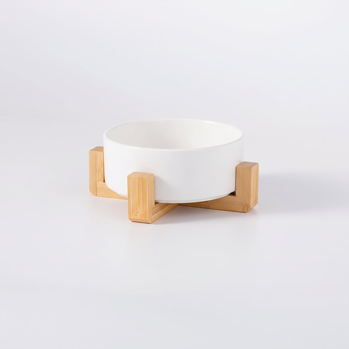 Comedero de cerámica con base de madera